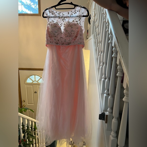 Only wore once - Picture 2 of 6